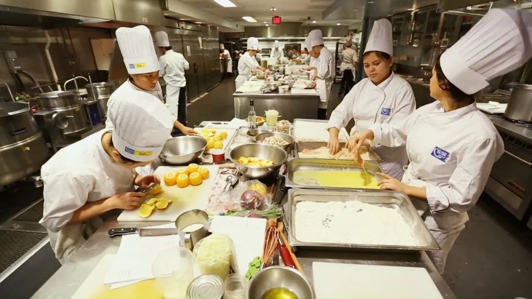 【学院推荐】想在加拿大成为烘焙师，从选对学校开始！